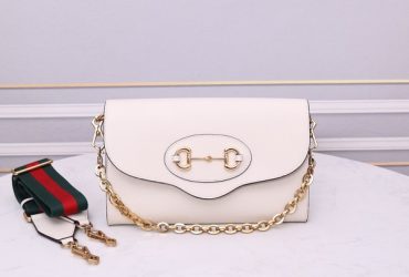 Craftsmanship Unveiled: The Exquisite Details of the Gucci 677286 Handbag